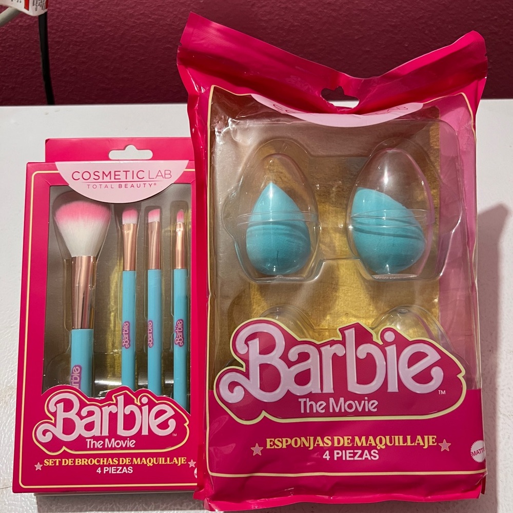 Barbie Cosmetic Lab Makeup Sponges and Brushes - Pink and Gray